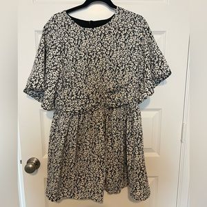 Forever 21 B&W Floral Print Mini Dress